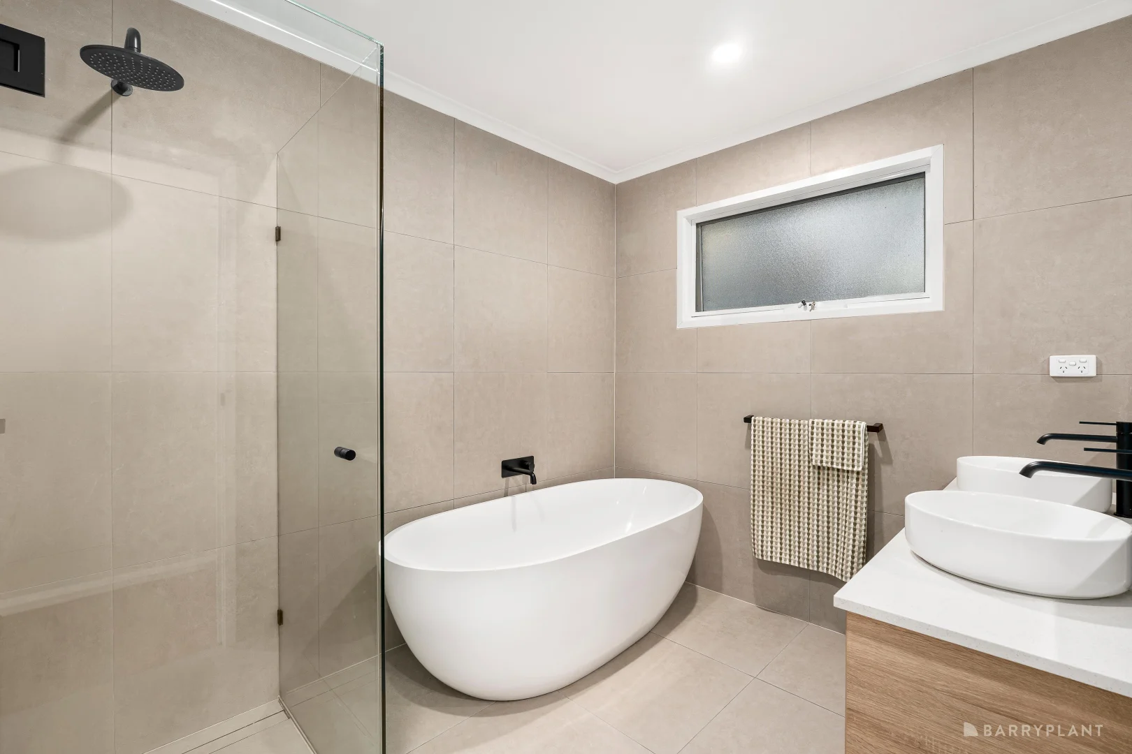 Additional image 8 of 3 Eliza Close, Warranwood VIC 3134