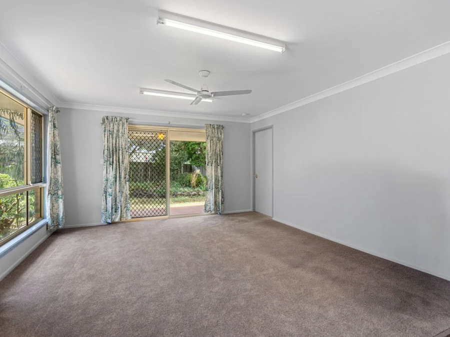 1 Belclaire Drive, Westbrook QLD 4350 photo 4