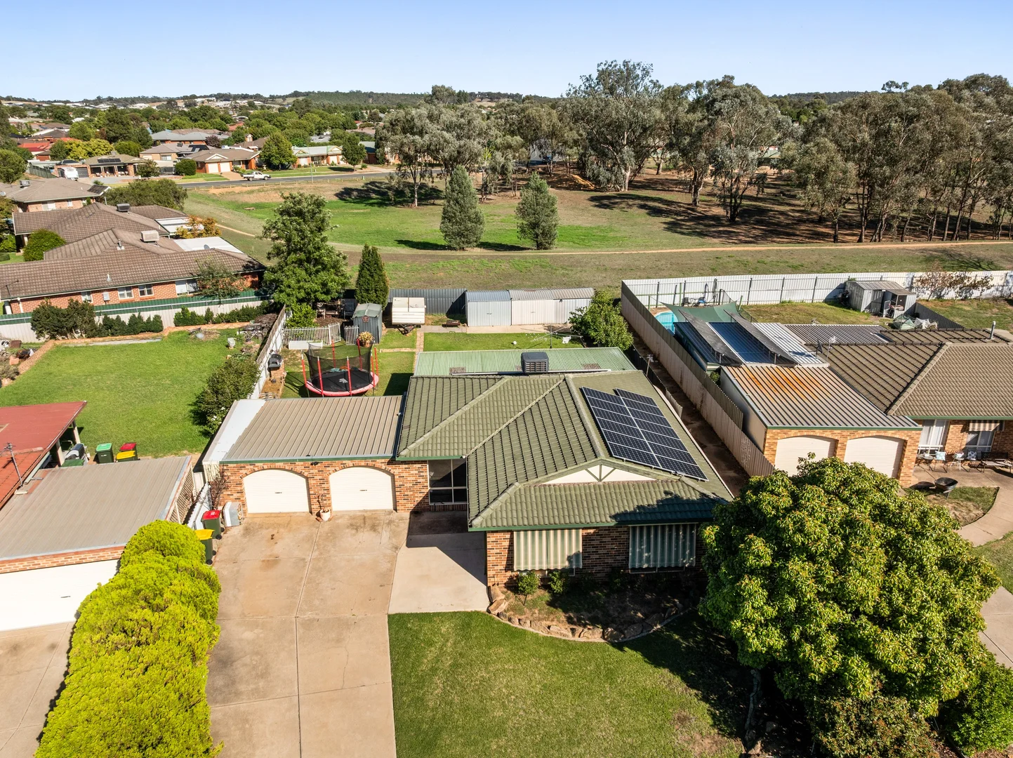 Additional image 16 of 5 Bamarook Crescent, Glenfield Park NSW 2650