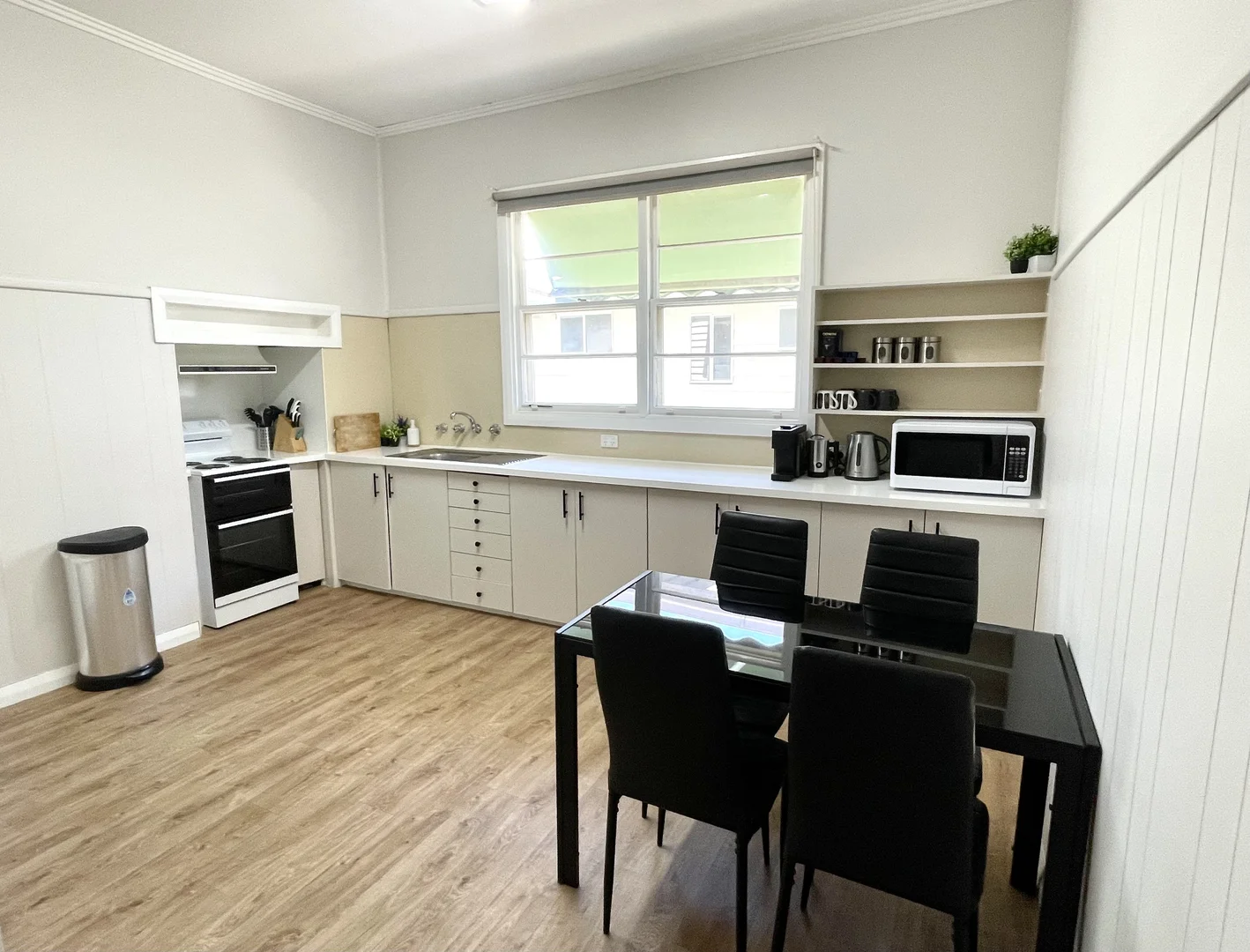 6 Alamein Avenue, Warracknabeal VIC 3393 photo 3
