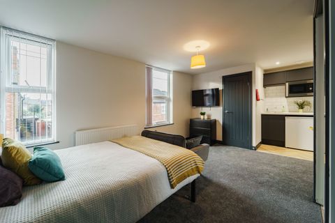 Room 3, Milton Street DE22, Studio to rent
