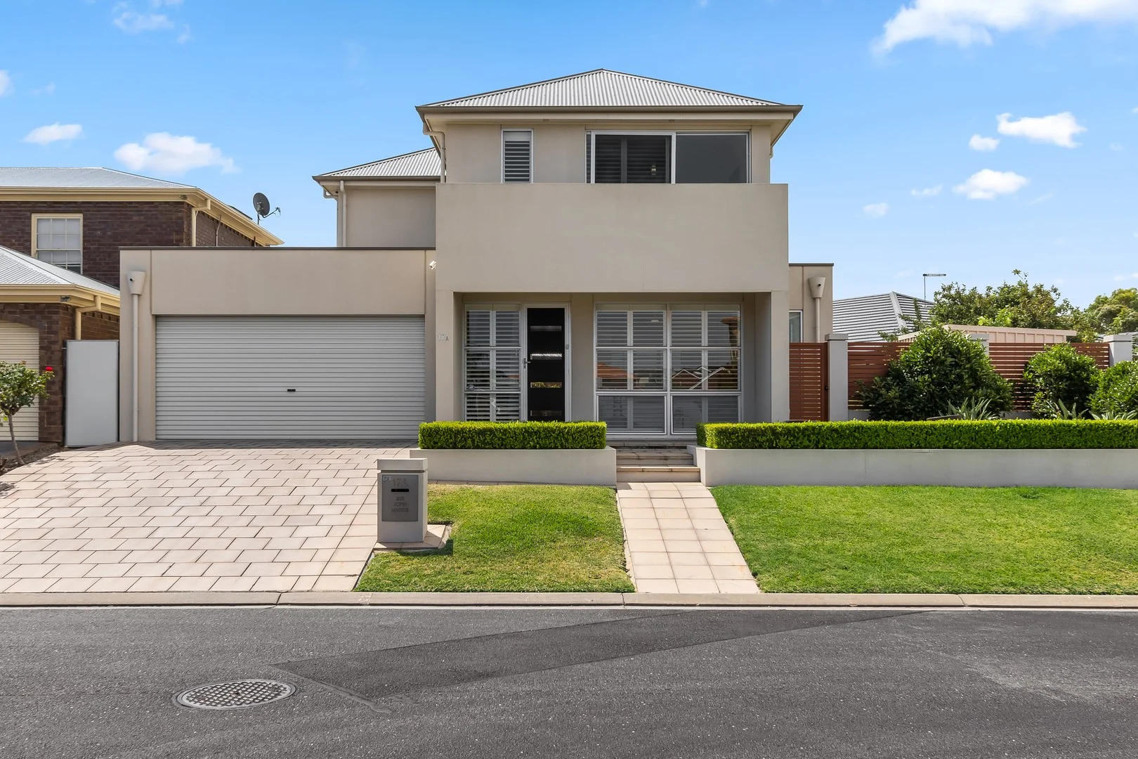 17A Sir John Marks Drive, West Lakes SA 5021