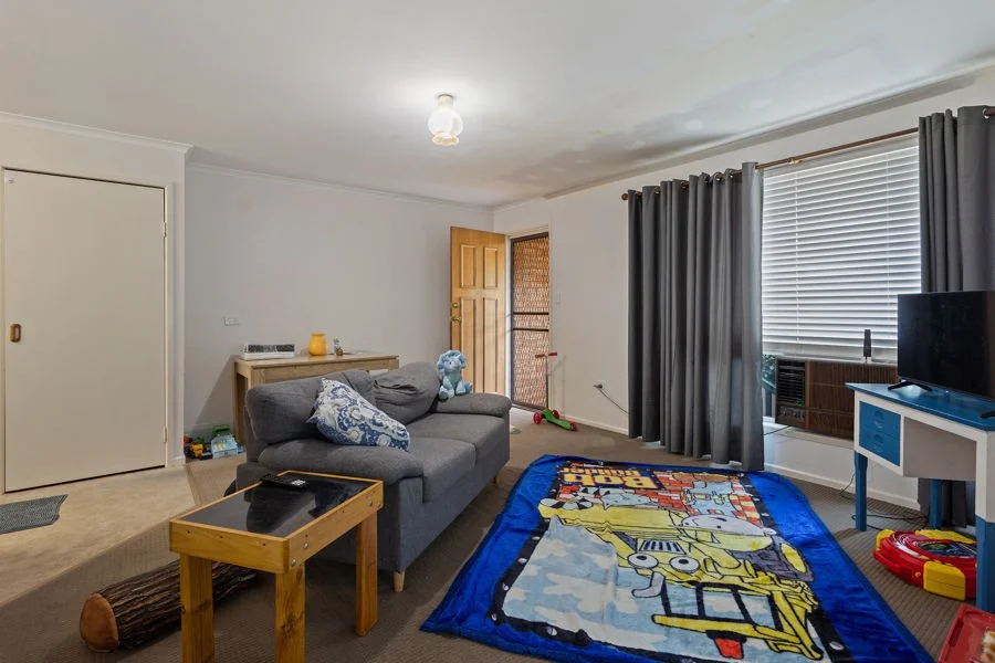 Additional image 3 of Unit 1 & 2 8 Spies Court, Mount Lofty QLD 4350