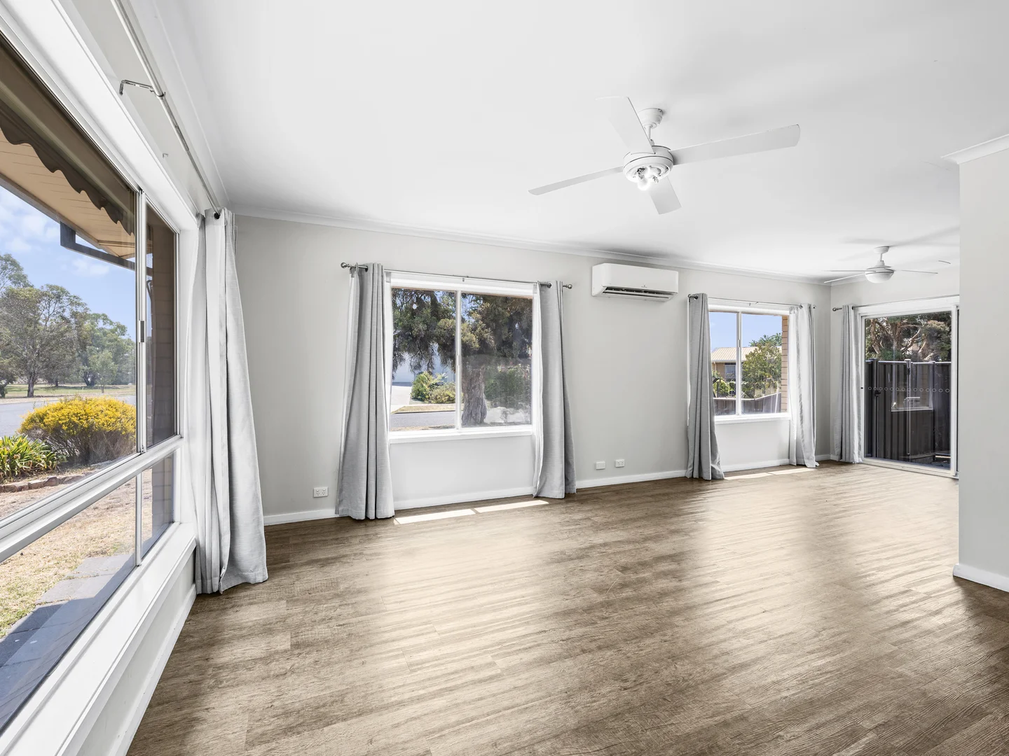 11 Psaltis Parade, Benalla VIC 3672 photo 5