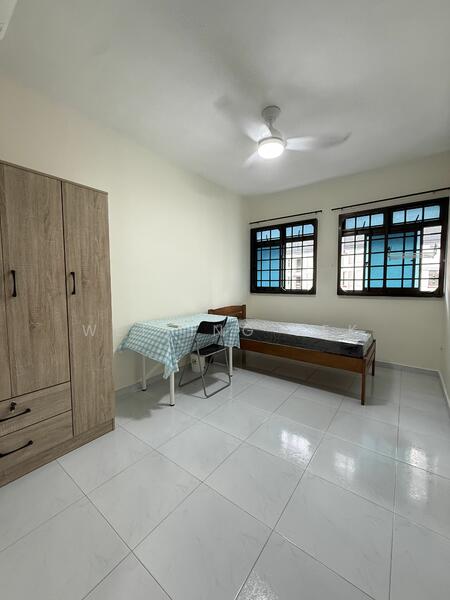 657A Jurong West Street 65