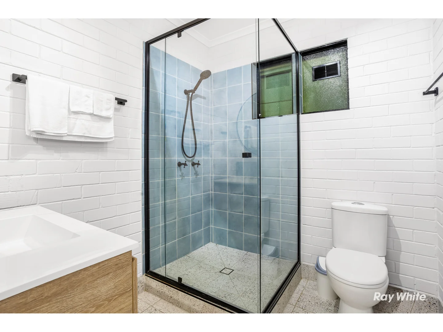Additional image 10 of 5/90 Farnborough Road, Meikleville Hill QLD 4703