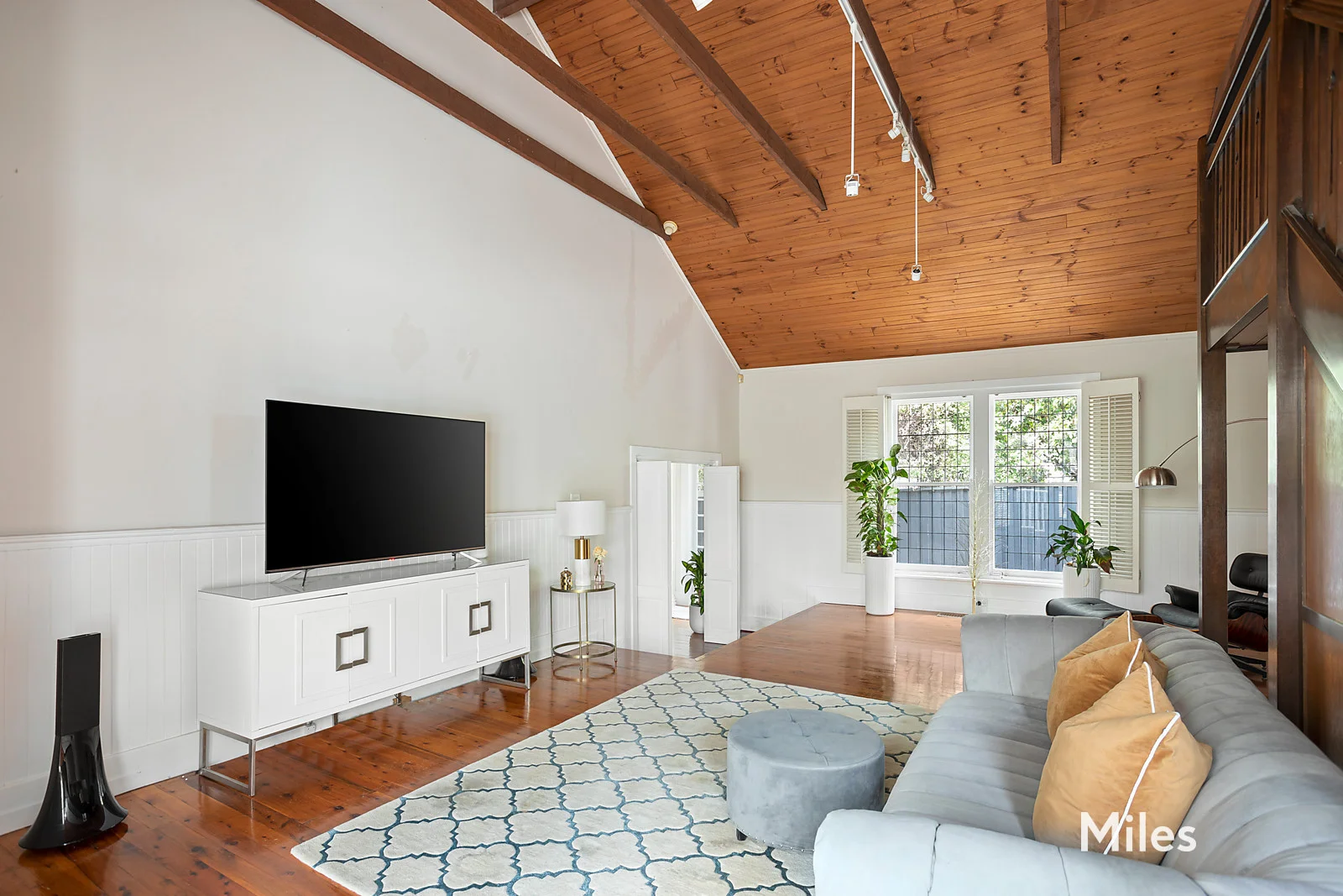 Additional image 4 of 8 Rosedale Grove, Ivanhoe VIC 3079