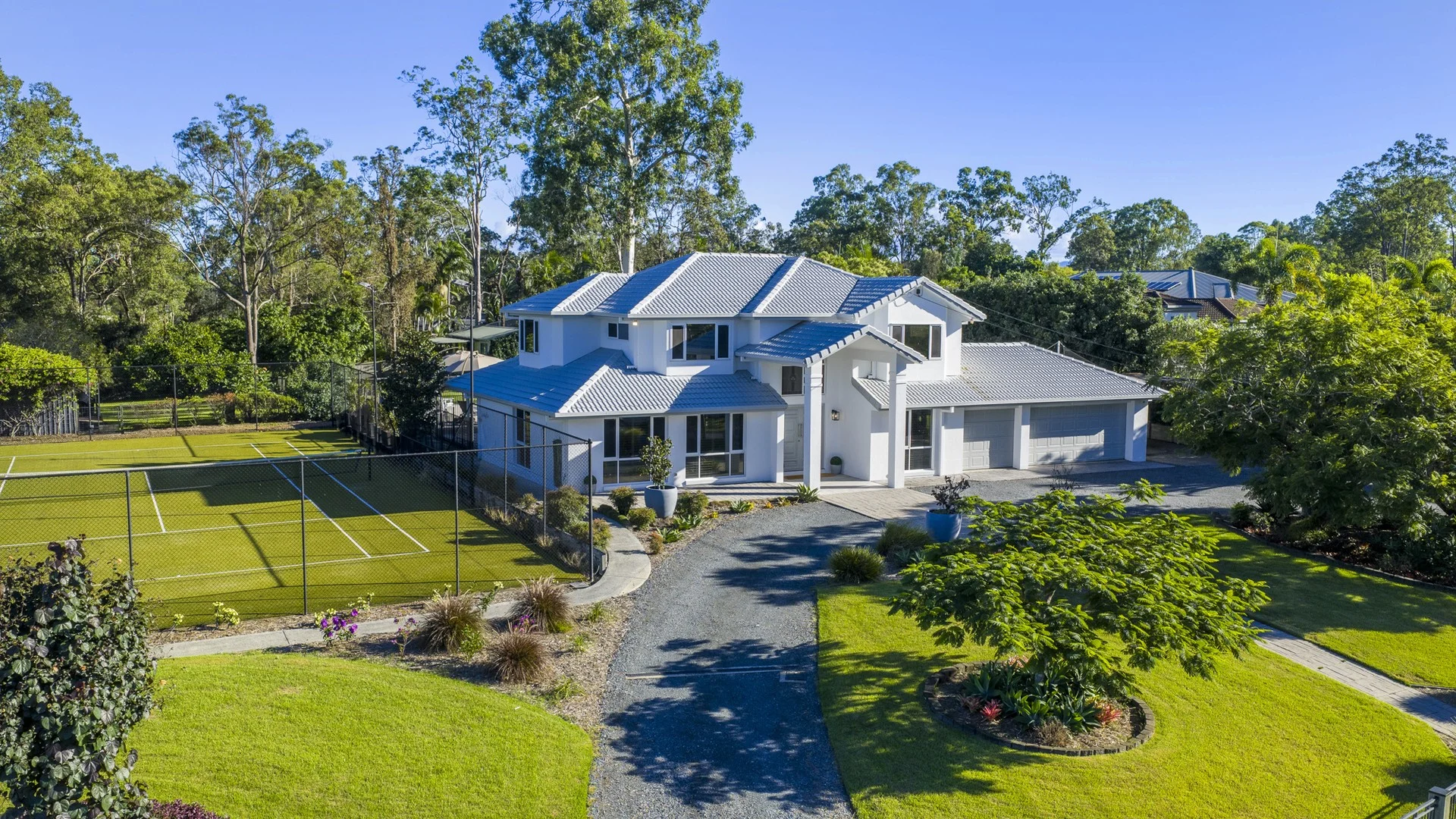 4 Belltop Court, Helensvale QLD 4212