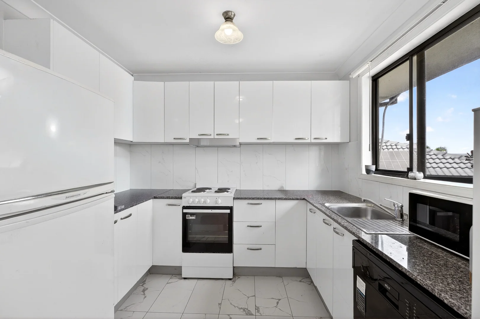 9 & 9a Cullen Place, Minto NSW 2566 photo 4