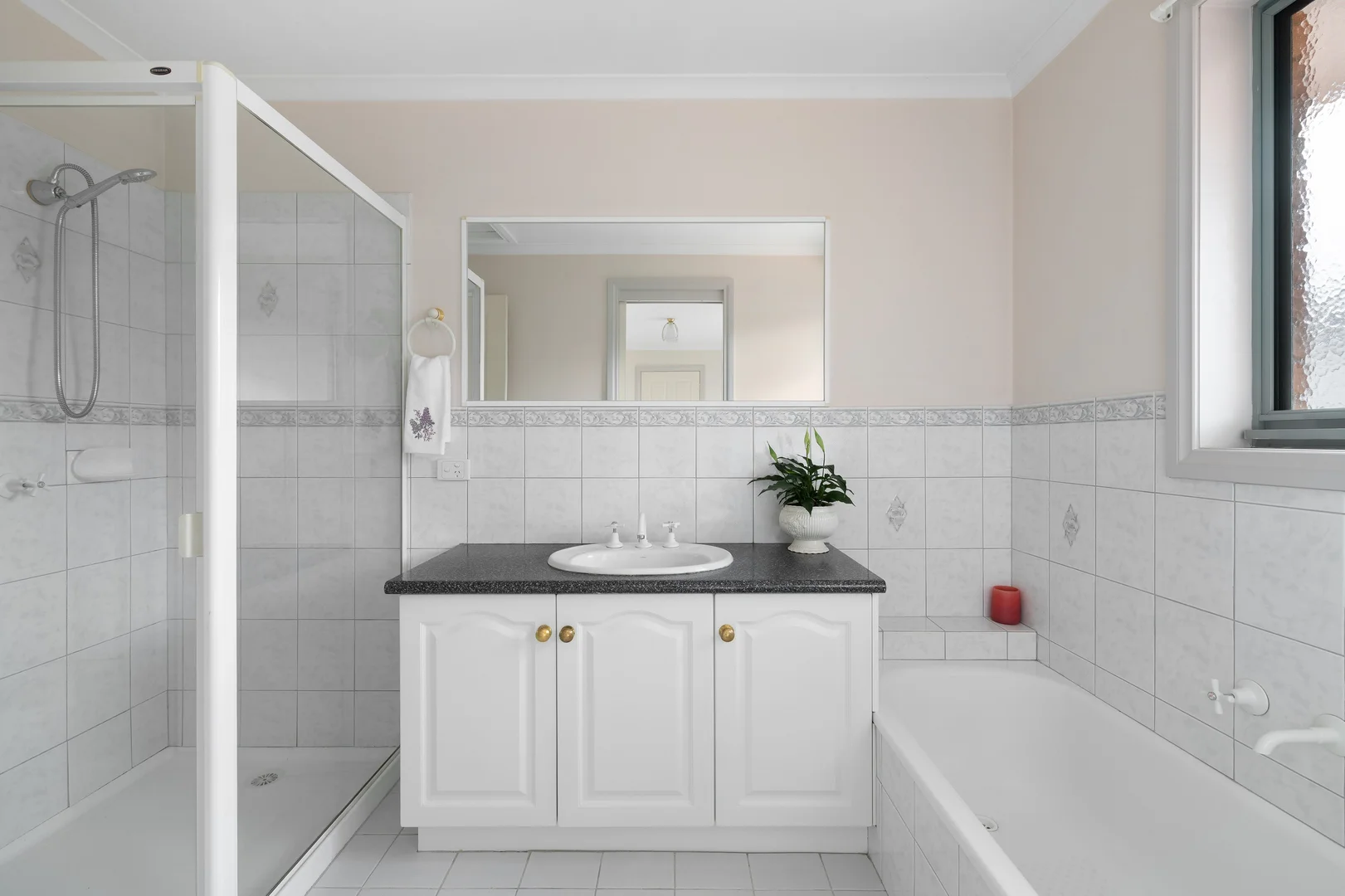 Additional image 8 of 2/8 Edward Street, Macleod VIC 3085
