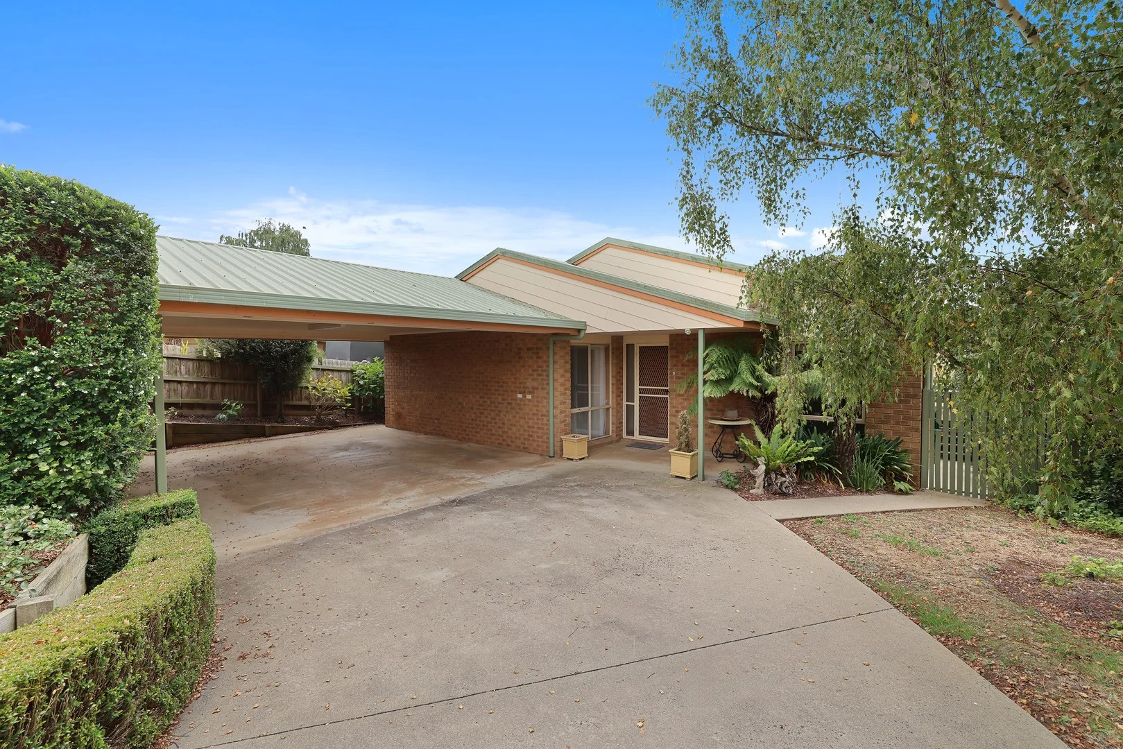 2 Scarlett Close, Leongatha VIC 3953