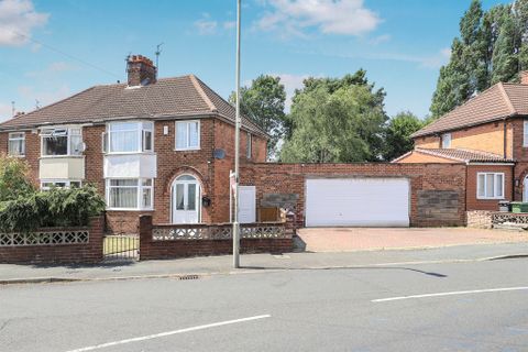 Cadman Crescent, Fallings Park, Wolverhampton WV10