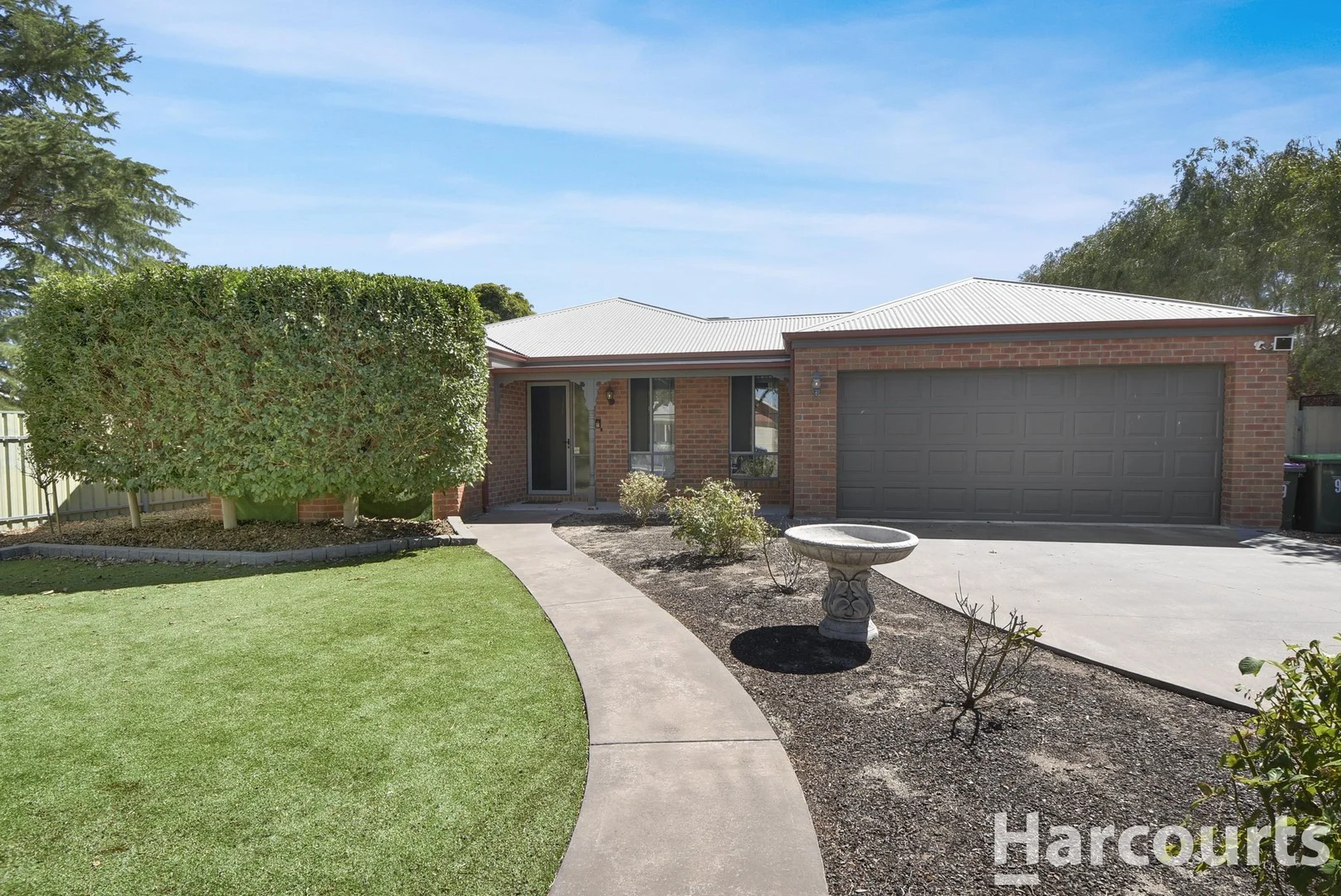 9 Karingal Crescent, Horsham VIC 3400