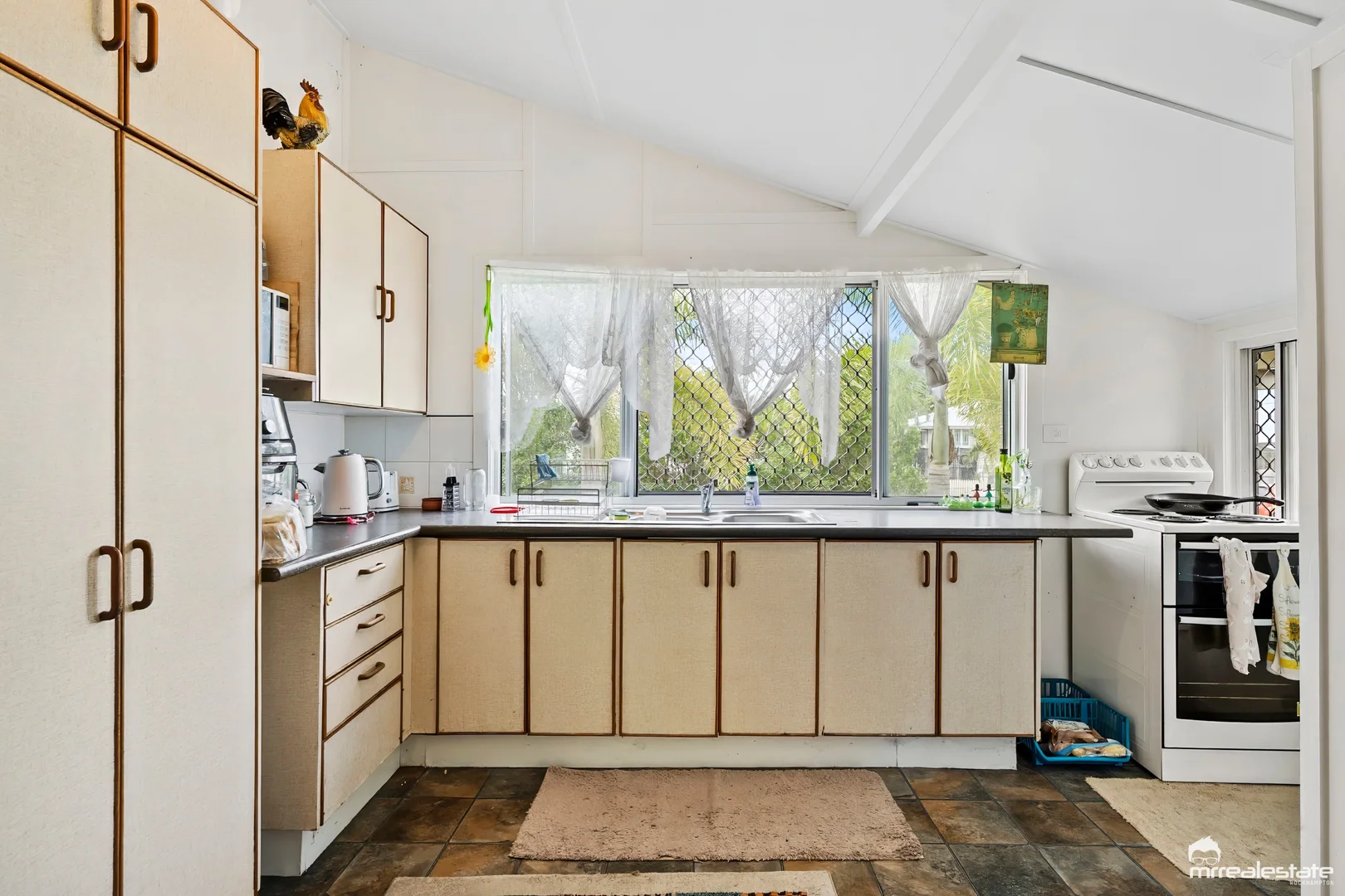 Additional image 4 of 99 Thozet Road, Koongal QLD 4701