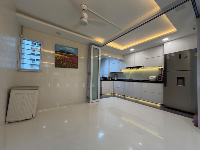 403 Pandan Gardens photo 2