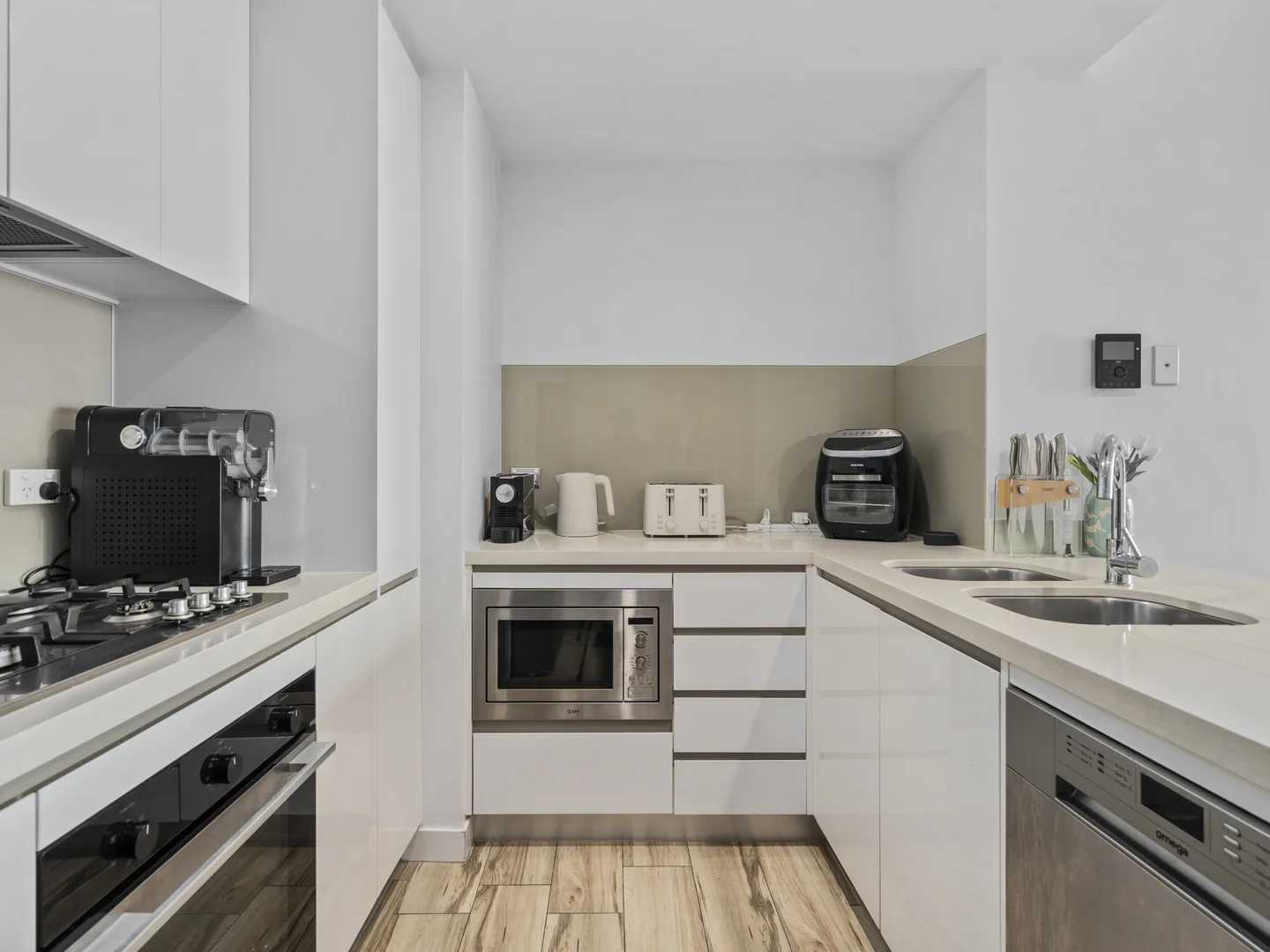 Additional image 9 of 1605/2 Como Crescent, Southport QLD 4215