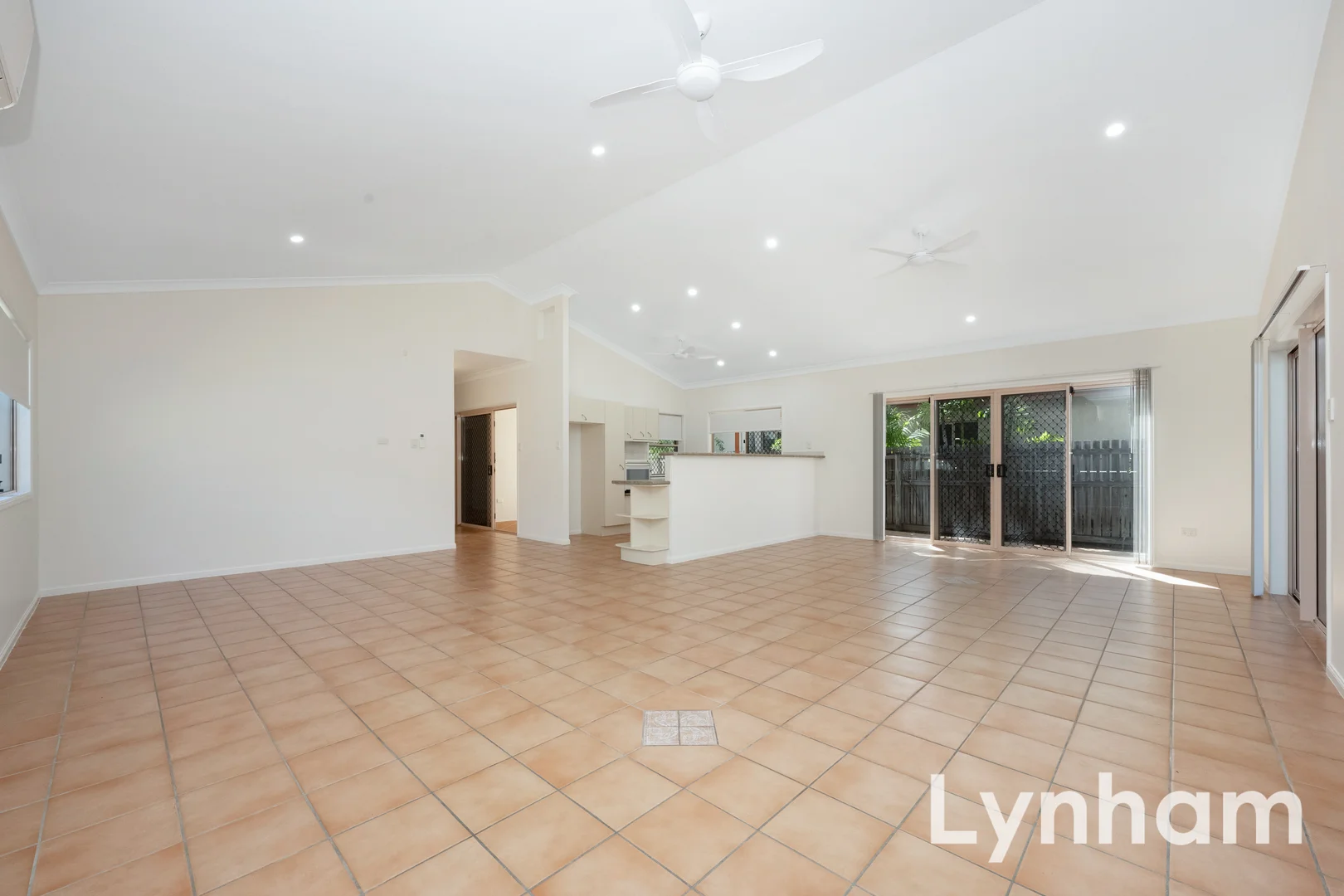 Additional image 2 of 17 Blue Lake Court, Kirwan QLD 4817