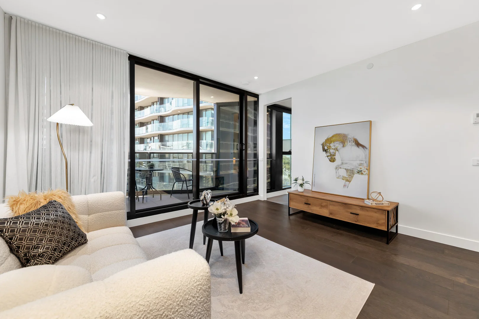 Additional image 3 of 1401/8 Bowen Crescent, Melbourne VIC 3004