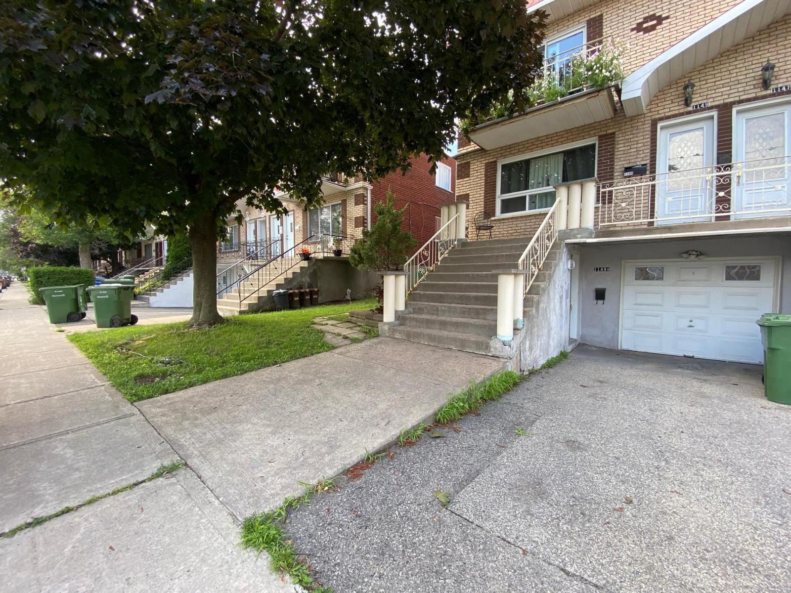 1149 Rue Hébert