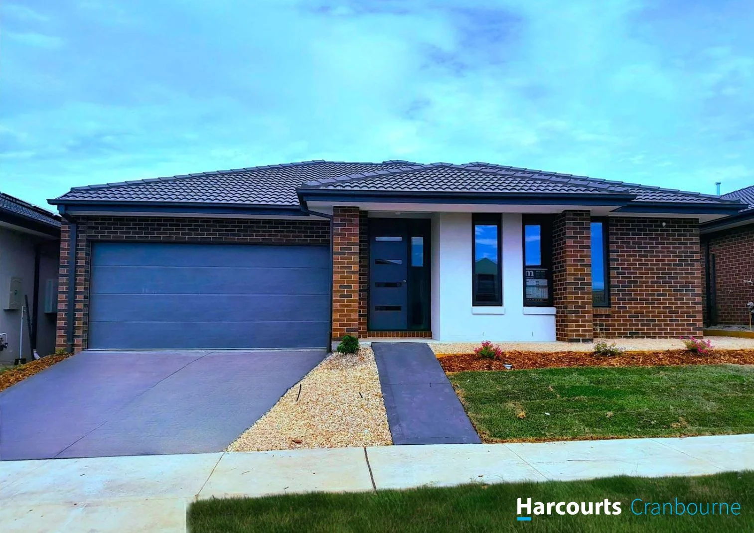 10 Evora Road, Clyde VIC 3978