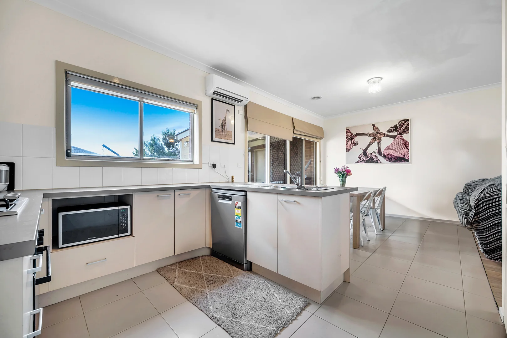 Additional image 3 of 2/34 Sing Crescent, Berwick VIC 3806