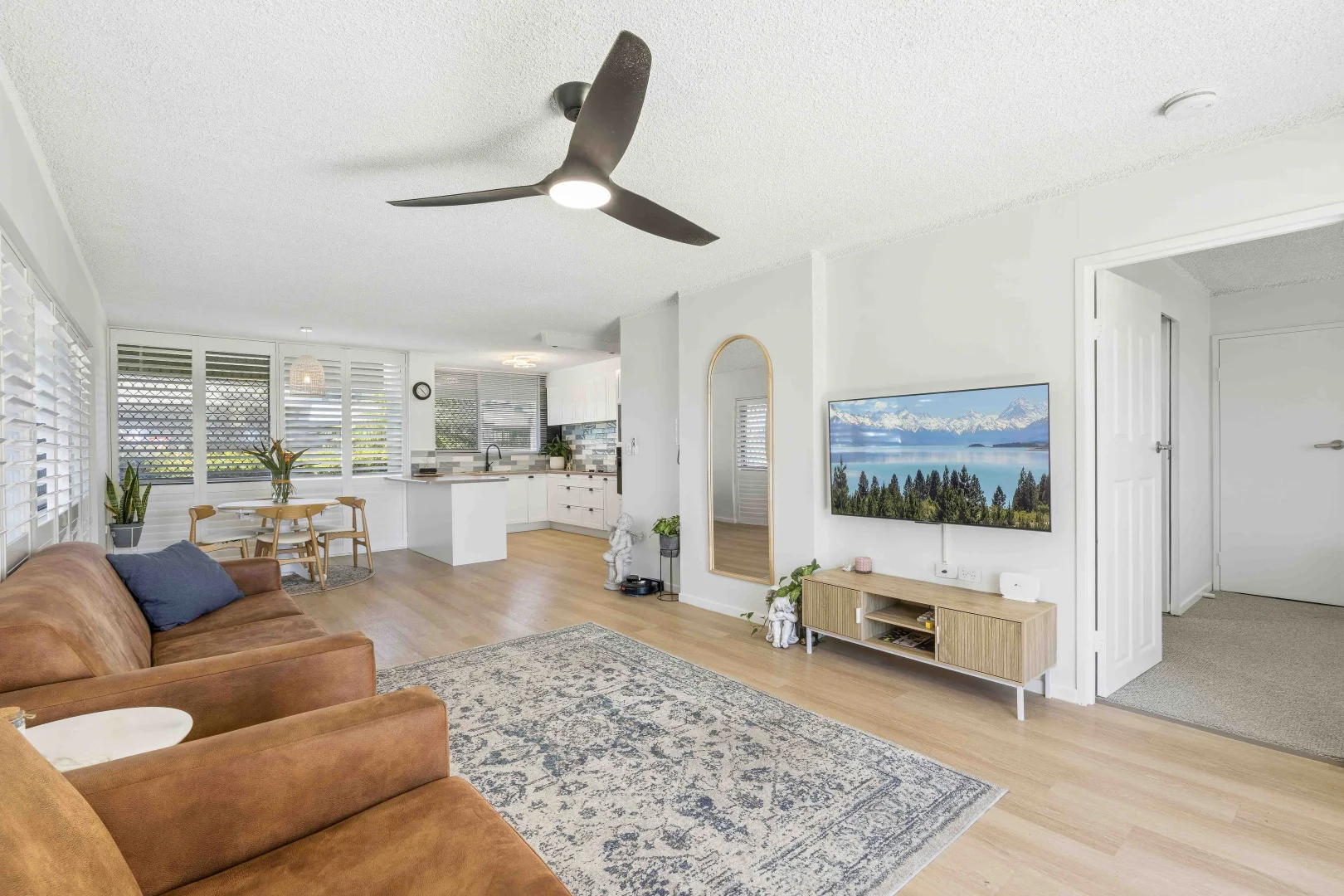 Additional image 10 of 2/130 Marine Parade, Coolangatta QLD 4225