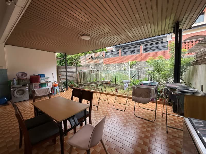 Pasir Ris Avenue photo 5