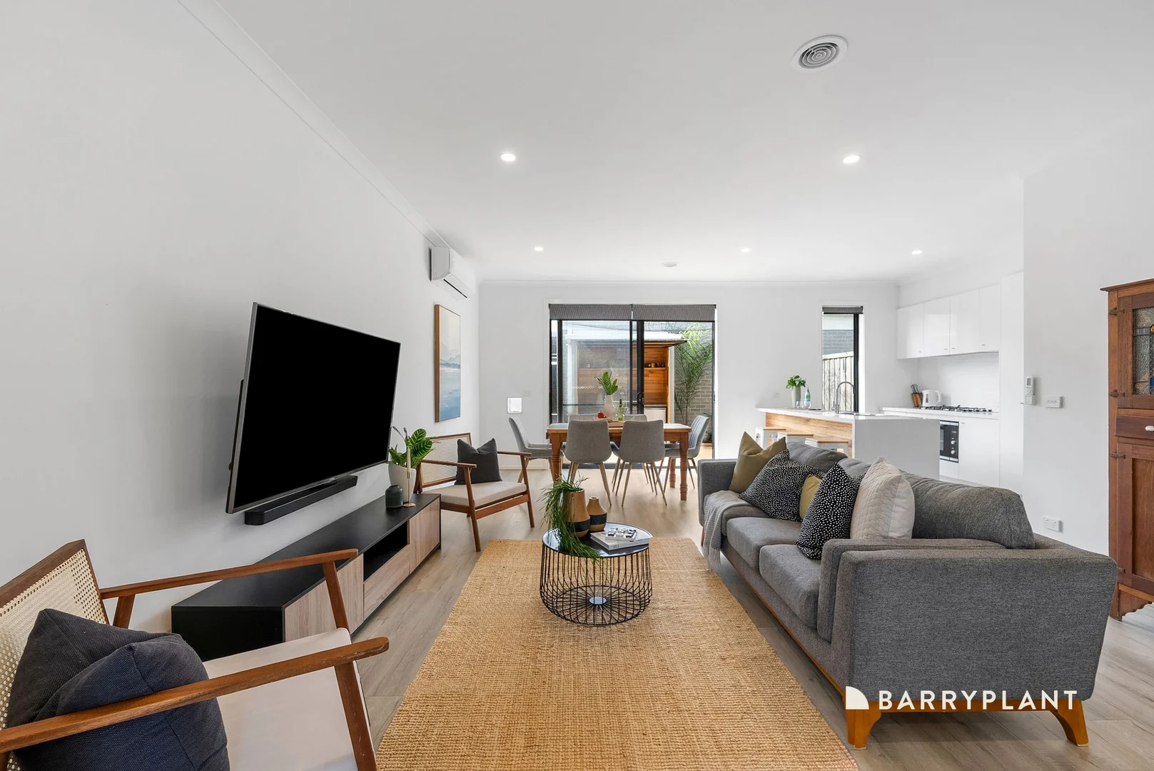 Additional image 6 of 33 Emery Avenue, Doreen VIC 3754