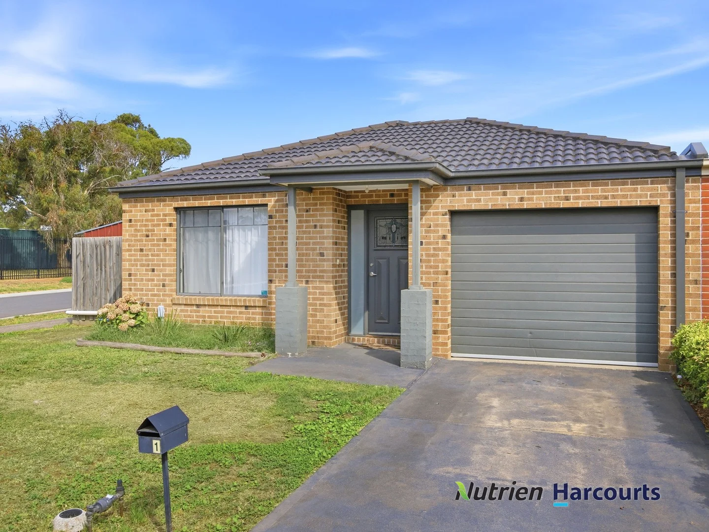 1 Loan Street, Yea VIC 3717