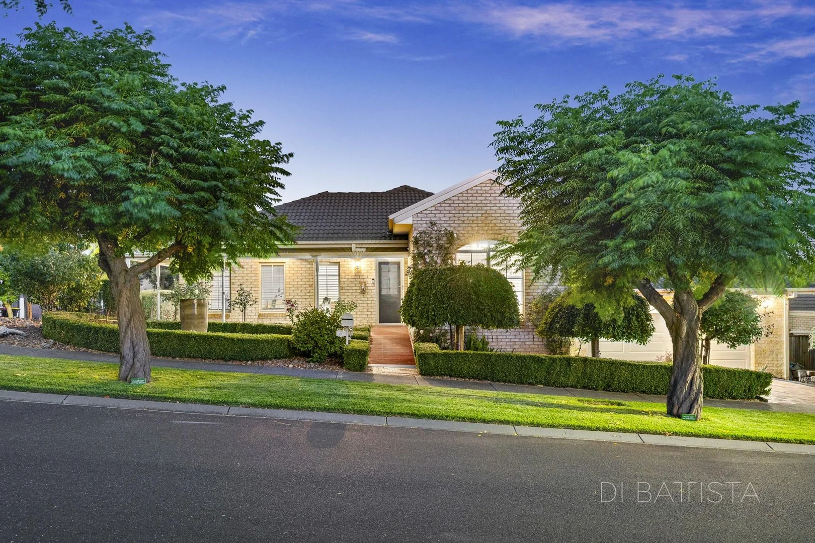 10 Maccoll Street, Craigieburn VIC 3064
