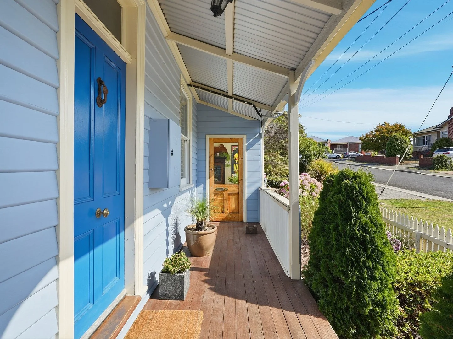 6 Liena Road, Lindisfarne TAS 7015