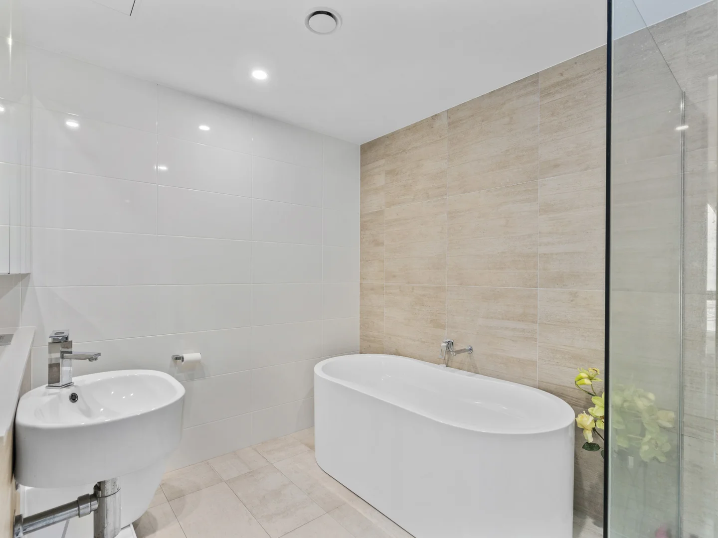 Additional image 12 of 1605/2 Como Crescent, Southport QLD 4215