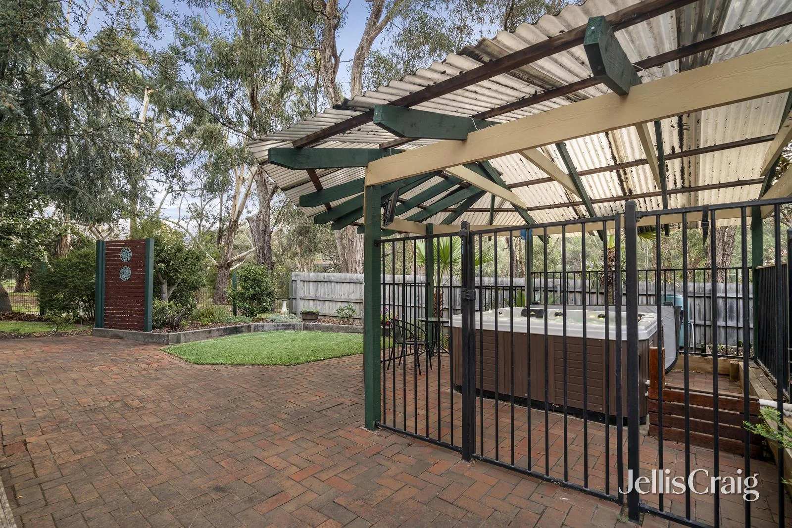 Additional image 15 of 1 Billabong Close, Croydon Hills VIC 3136