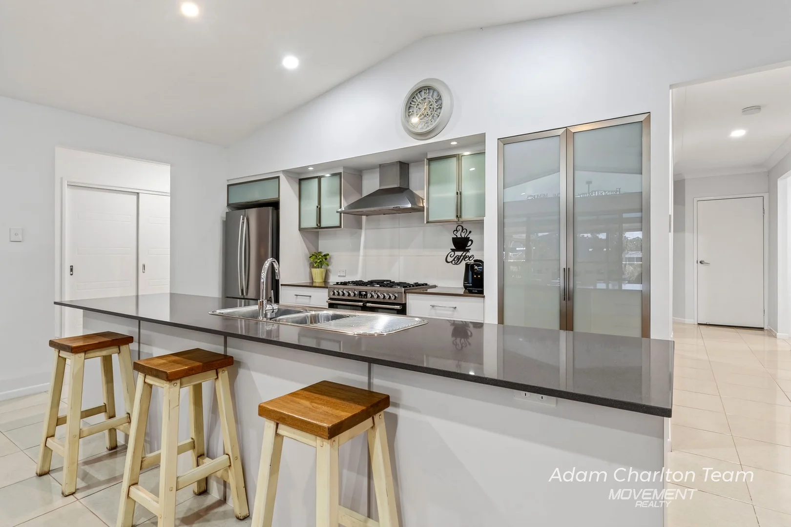 Additional image 2 of 10-12 Cavanagh Place, Ningi QLD 4511