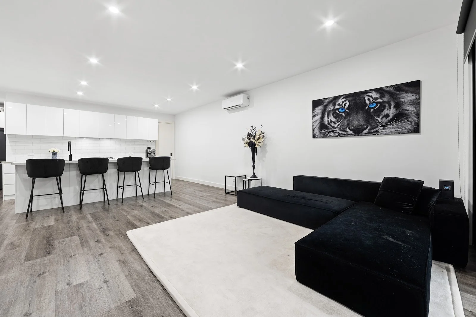 Additional image 3 of 2/16 Garretty Road, Caroline Springs VIC 3023