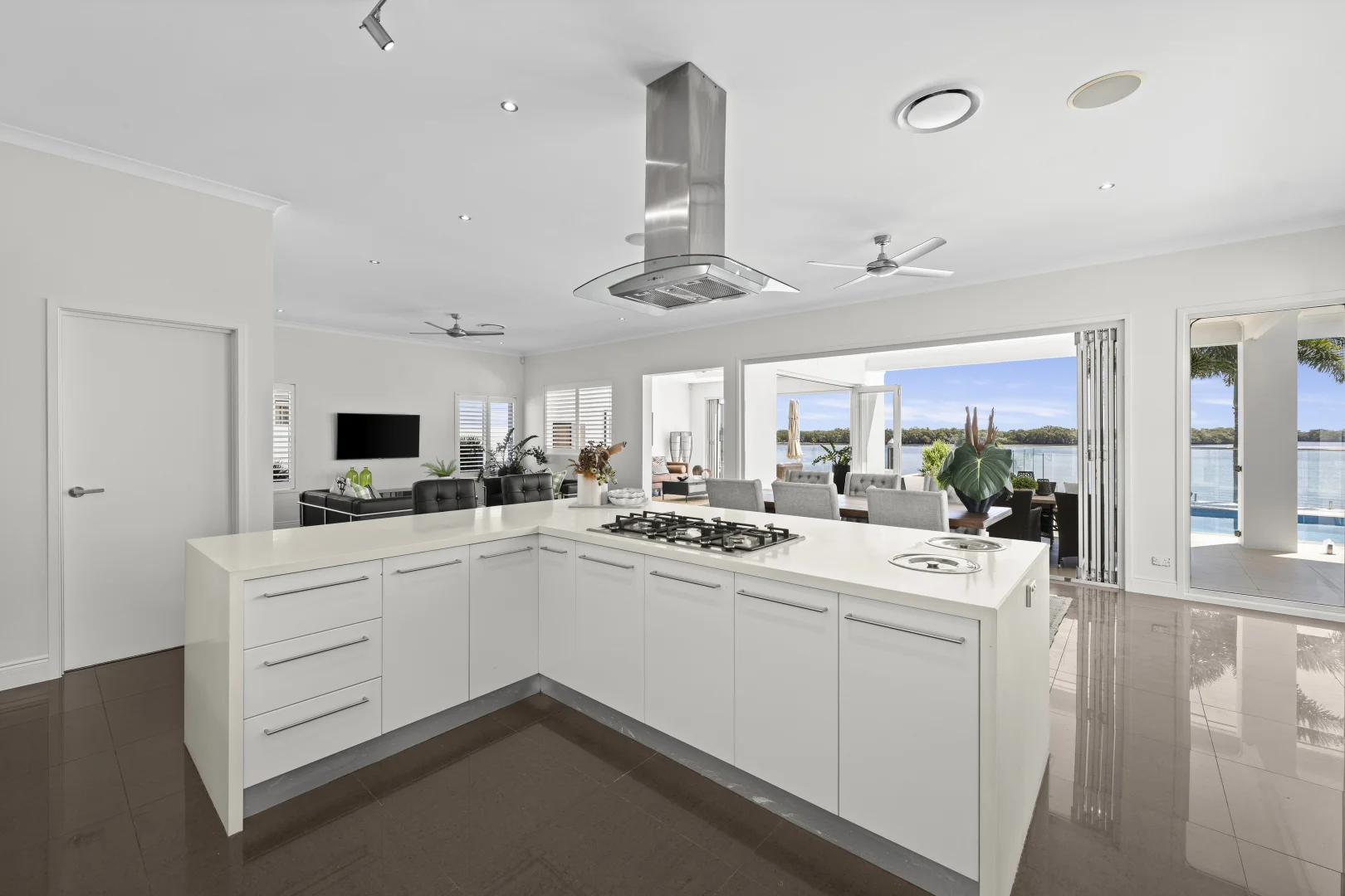 Additional image 6 of 23 Knightsbridge Parade West, Sovereign Islands QLD 4216