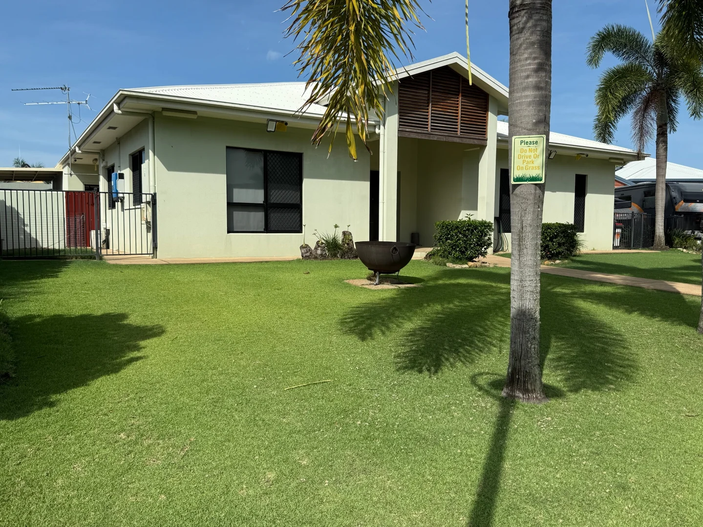 Additional image 2 of 15 Cassia Crescent, Cardwell QLD 4849