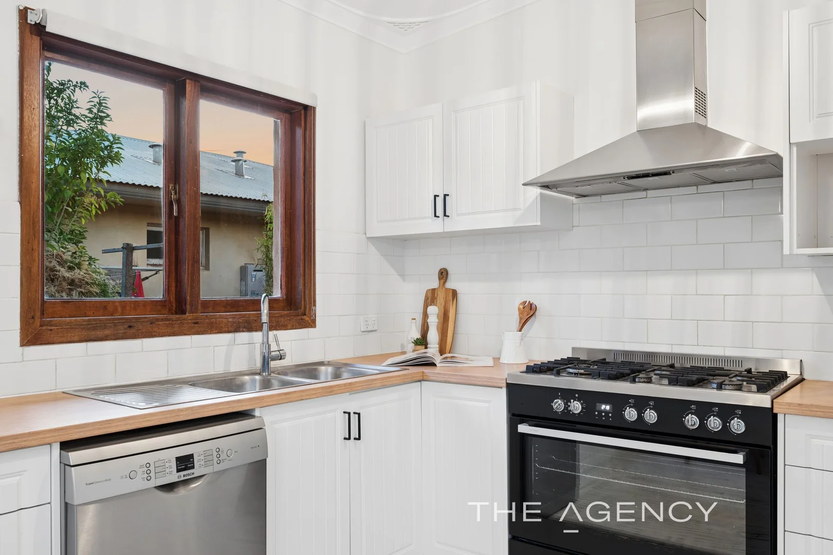 Additional image 20 of 15 Warren Road, Maida Vale WA 6057