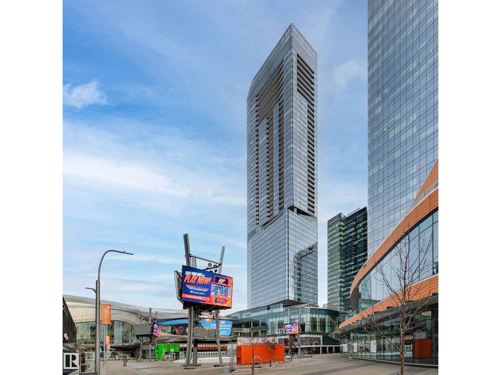 #3412 10360 102 ST NW