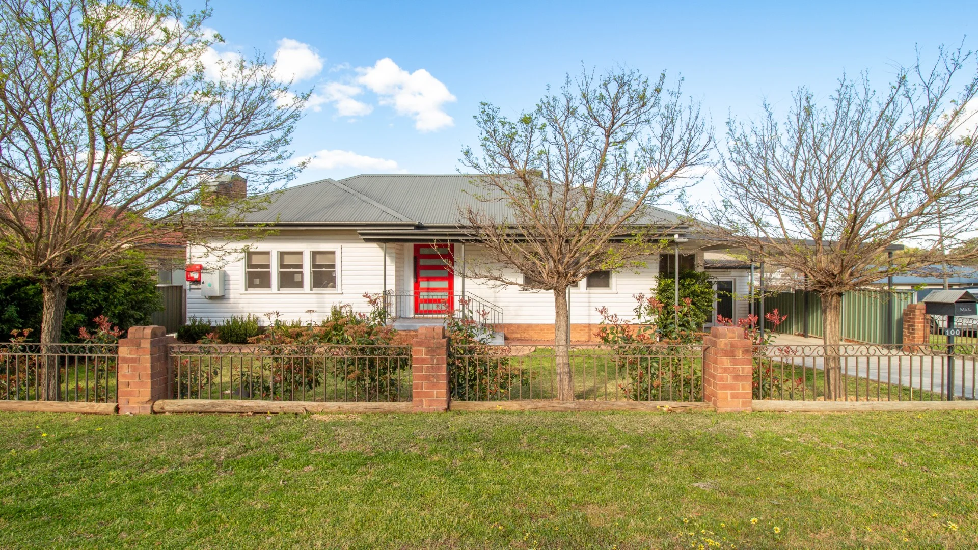 100 Flint Street, Forbes NSW 2871