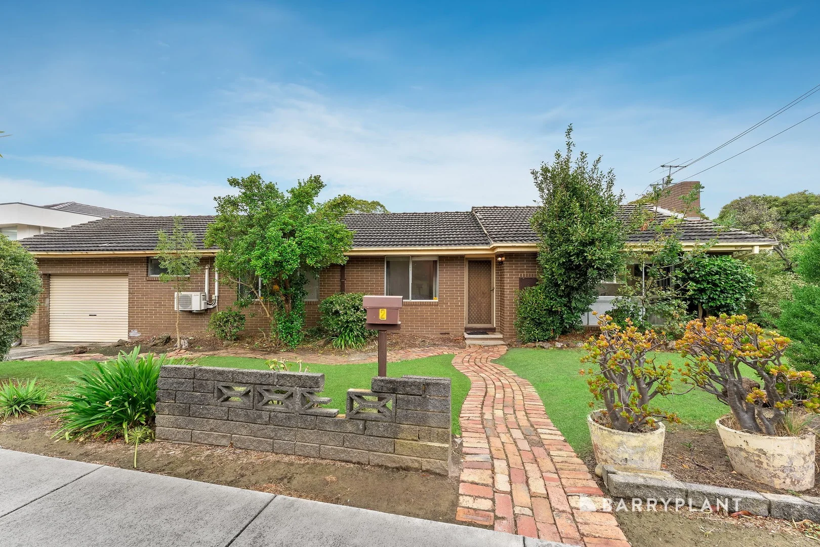 2 Mingana Road, Wantirna South VIC 3152