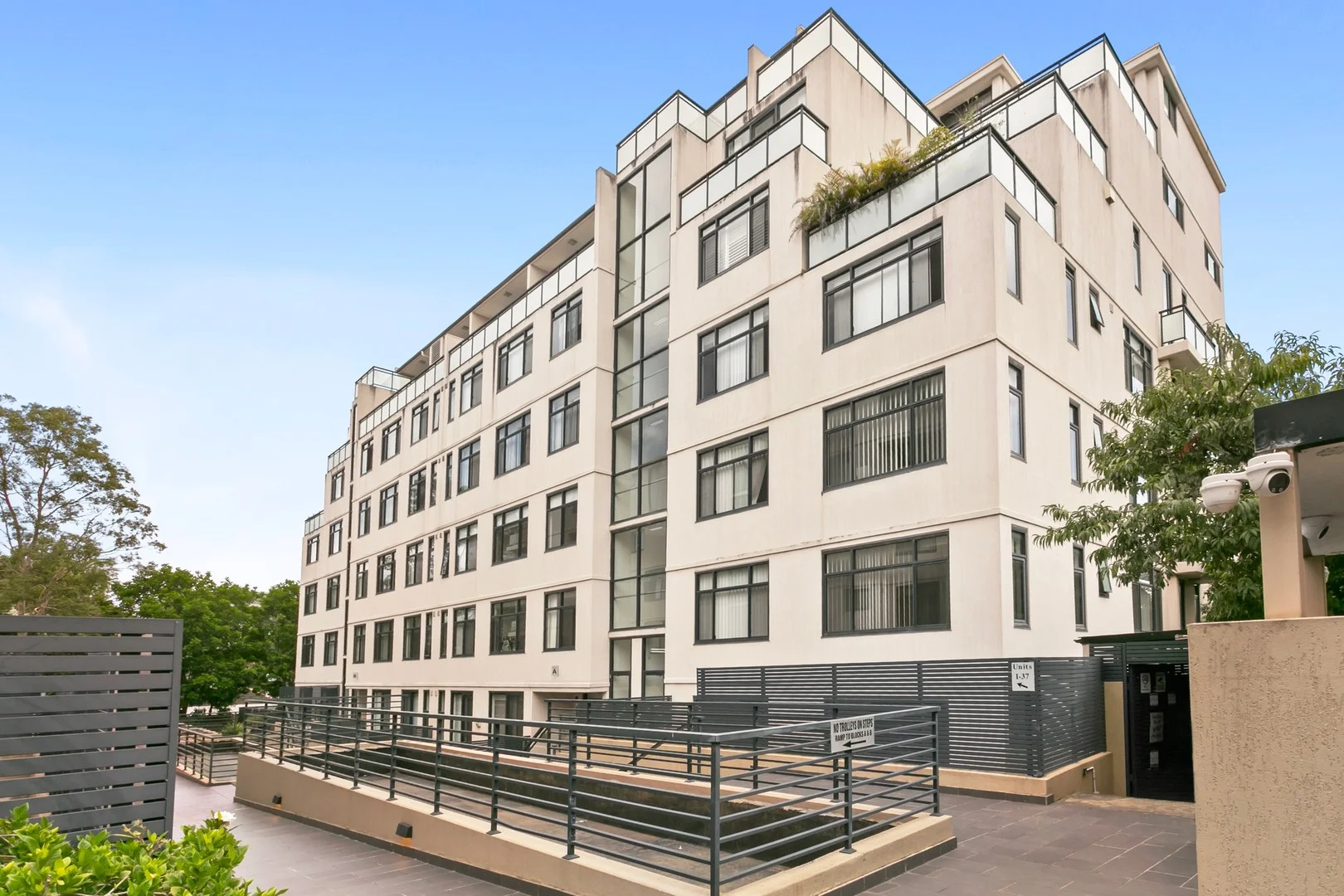 11/1-3 Boundary Road, Carlingford NSW 2118