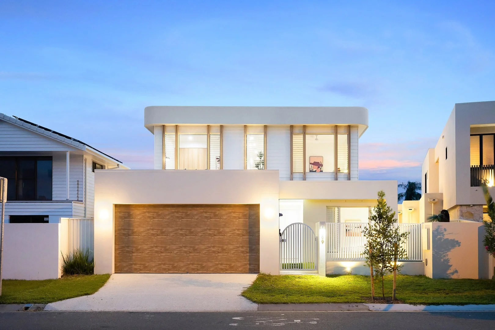 399 Rio Vista Boulevard, Mermaid Waters QLD 4218