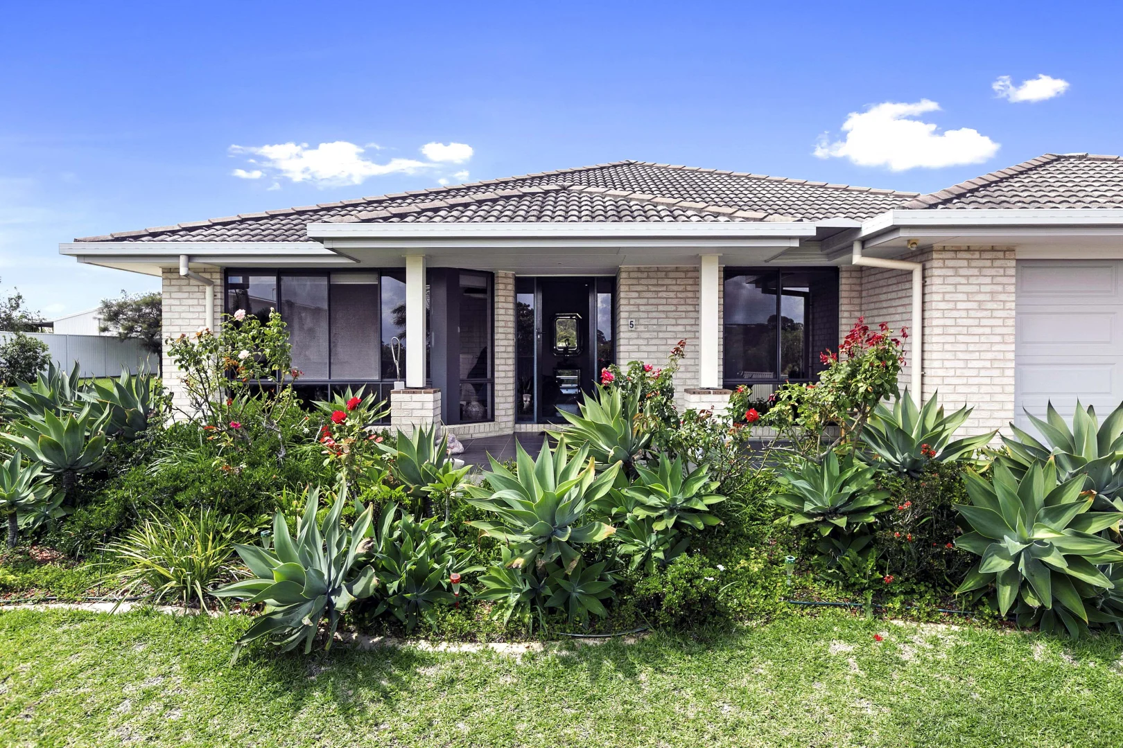 5 Hummock View Drive, Craignish QLD 4655 photo 4