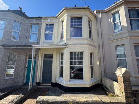 Hillside Avenue, Room 1, Mutley PL4