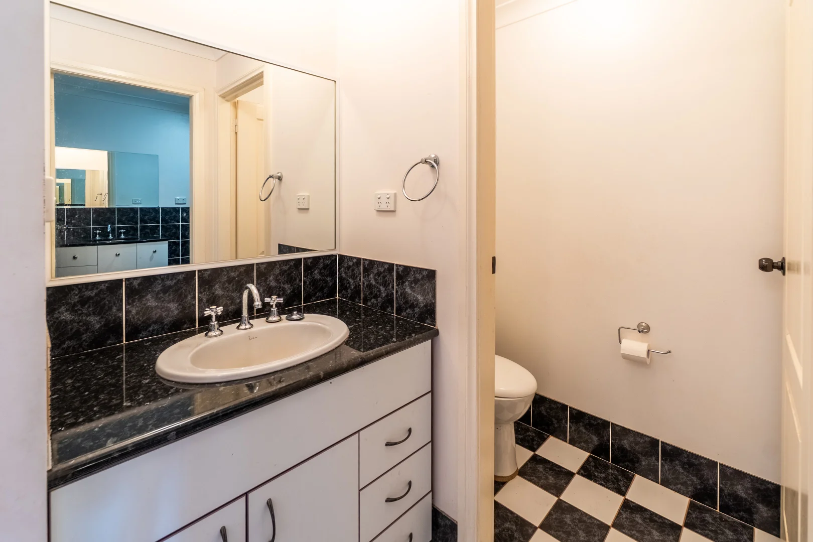 Additional image 15 of 49-51 Mimosa Street, Coolamon NSW 2701