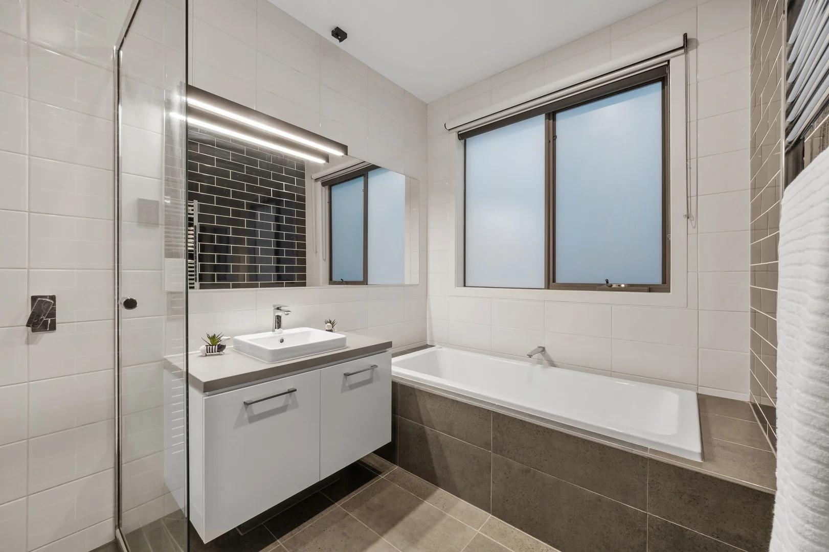 Additional image 20 of 8 Rawson Terrace, Fraser Rise VIC 3336