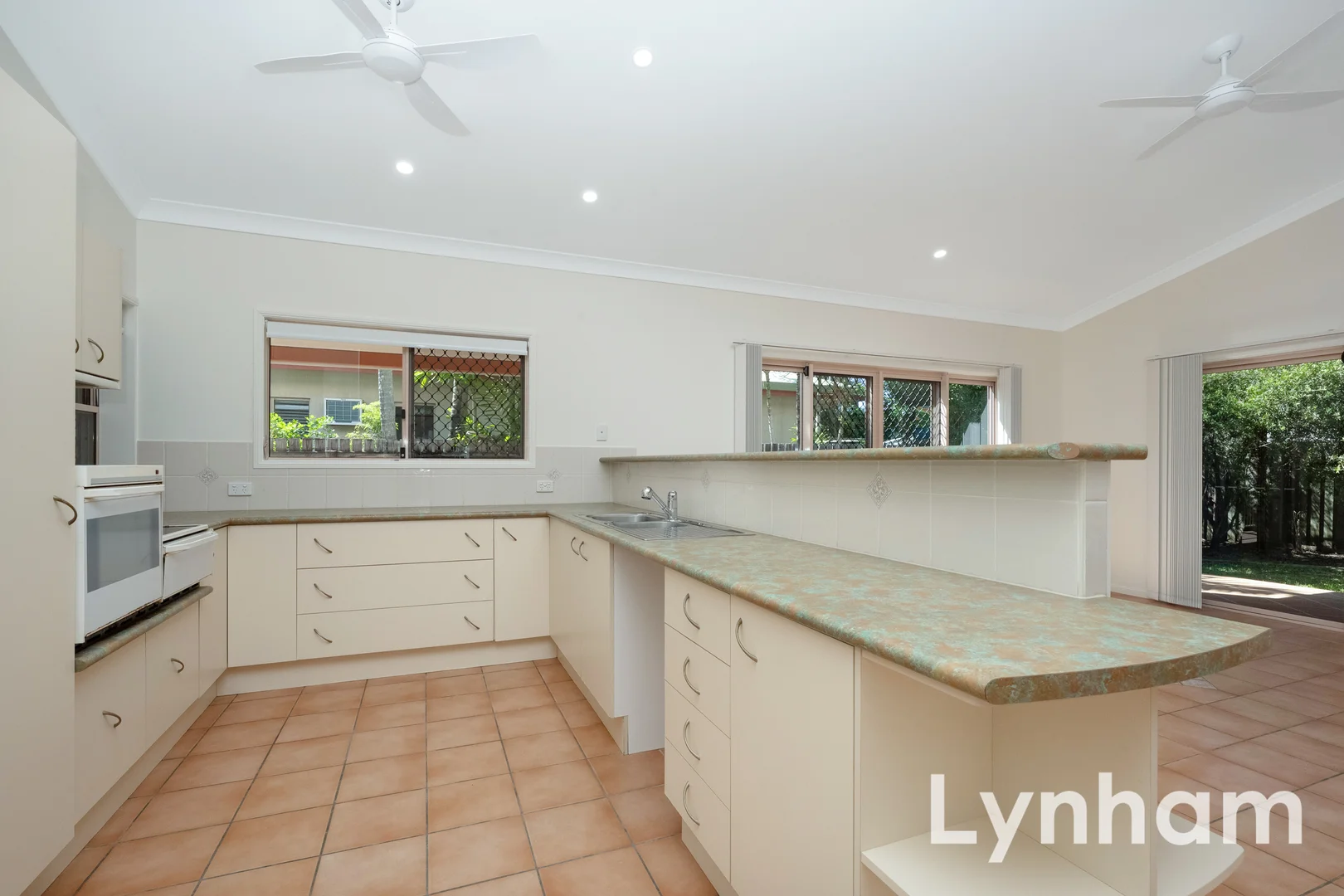 Additional image 3 of 17 Blue Lake Court, Kirwan QLD 4817