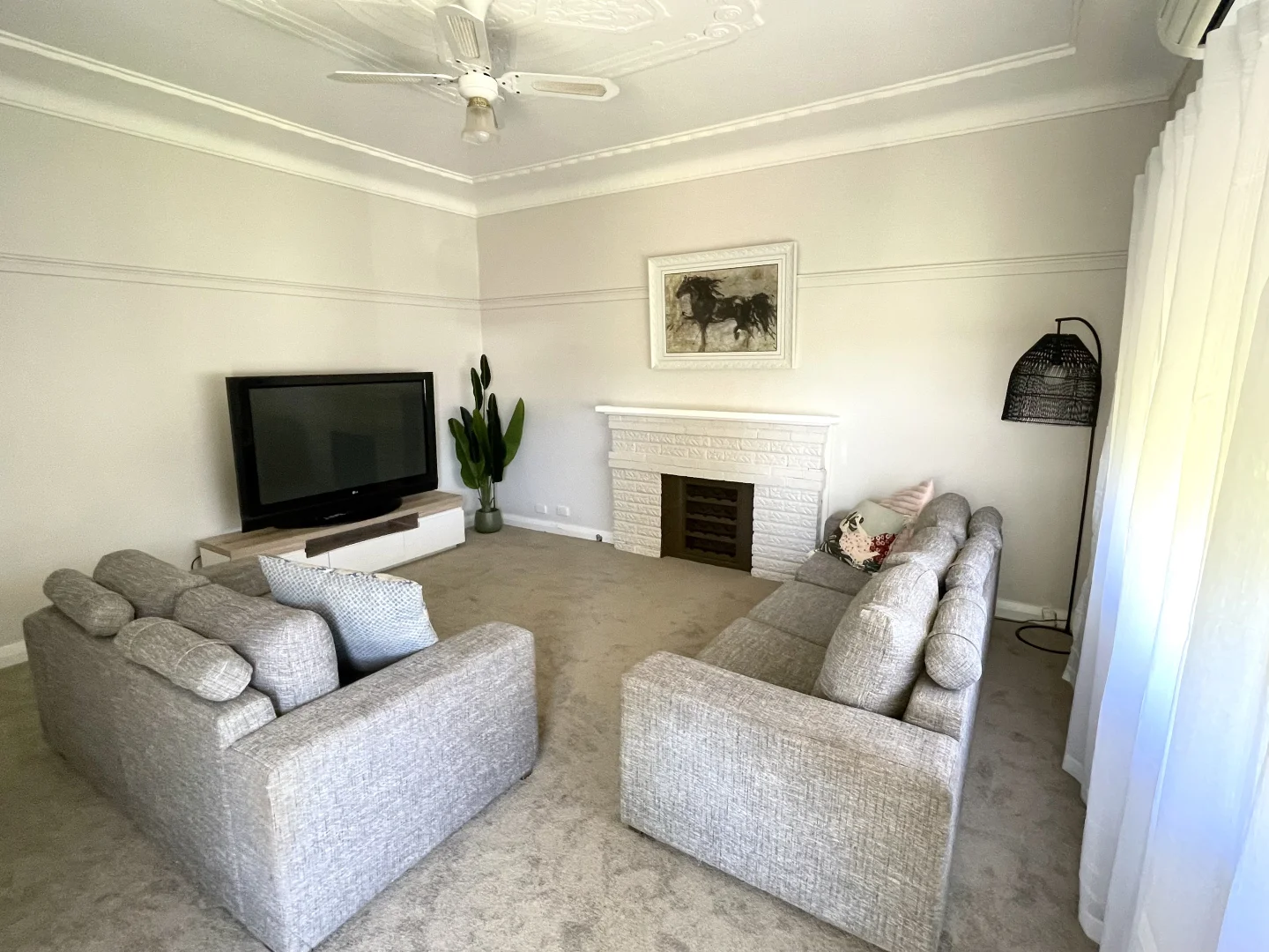 6 Alamein Avenue, Warracknabeal VIC 3393 photo 2