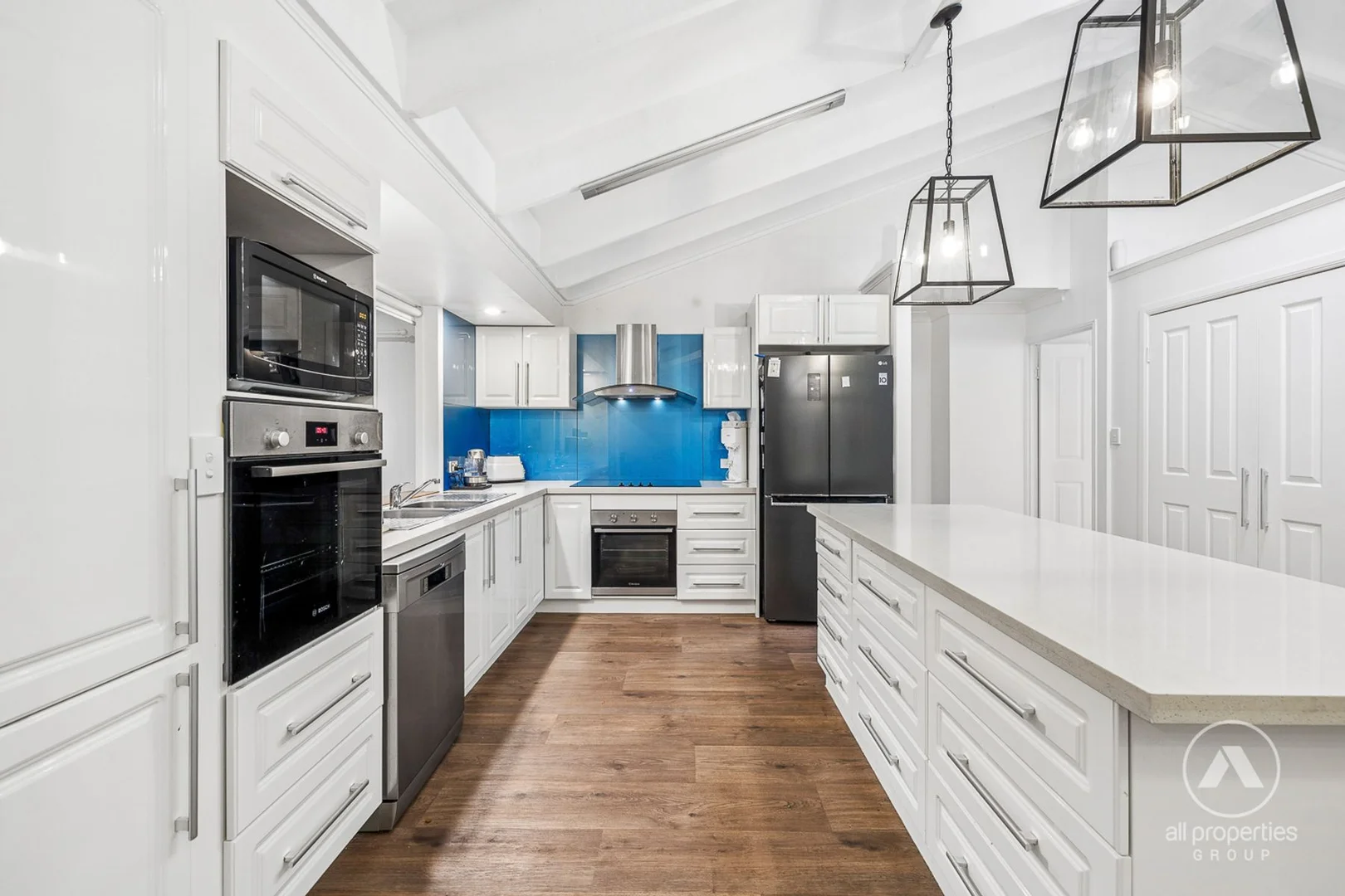 Additional image 10 of 28 MONTGOMERY COURT, Heritage Park QLD 4118